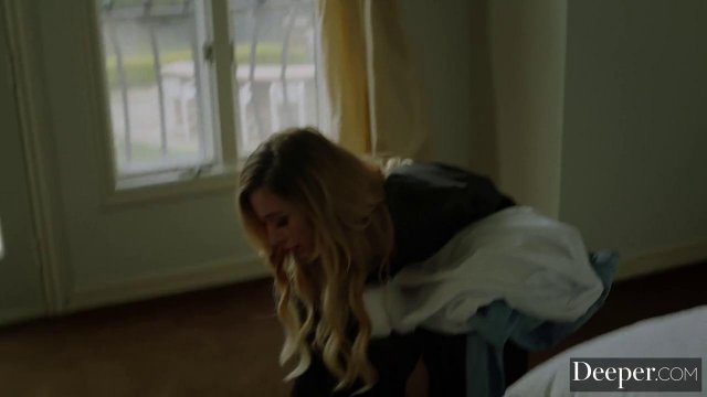 Превью Мужик смотрит на то, как негр трахает его двух любовниц по очереди № 35678