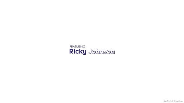 Превью Очаровашка отлично работает ротиком и дает в сочную письку № 35760