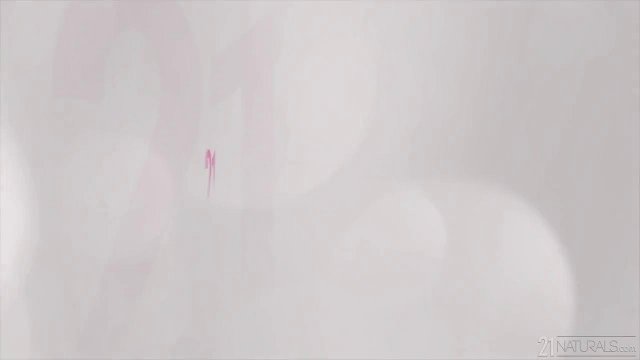 Превью Жена ублажает член мужа оральными ласками и страстным сексом на стуле № 35847