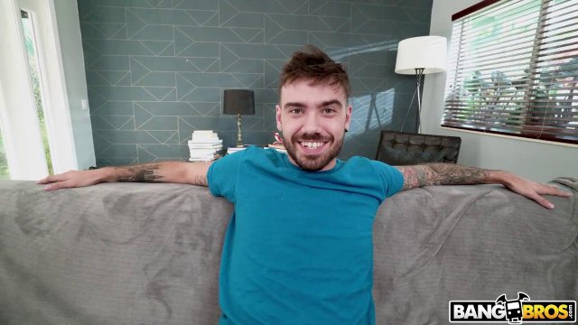 Превью Парень раздолбал письку у сестры друга № 39556