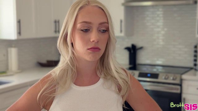 Превью Парень помог кончить возбужденной соседке № 39627