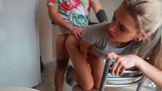 Превью Телка не смогла удержаться и потрахалась с бывшим парнем № 39664