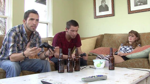 Превью Девка в гольфах запрыгнула верхом на член парня № 39719