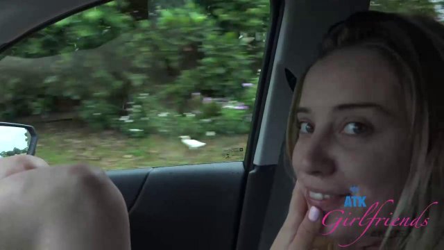 Превью Девка решила отдаться водителю за то, что он ее подвез № 39728