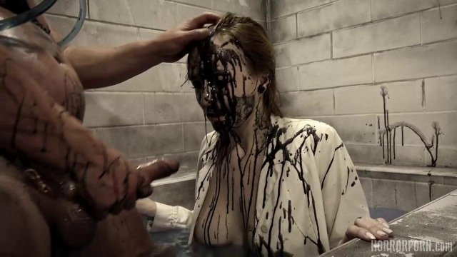 Превью Телке пришлось трахаться с чудовищем № 39772