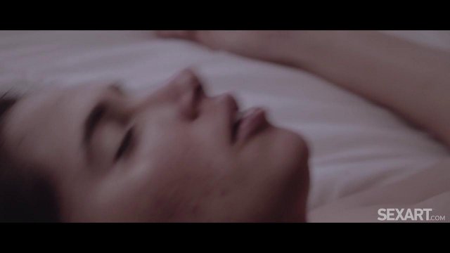 Превью Девка запрыгнула на член своего приятеля № 39797