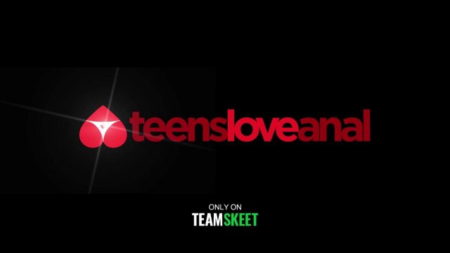 Превью Сучка трахает парня подруги и отдается во все дырки № 42247