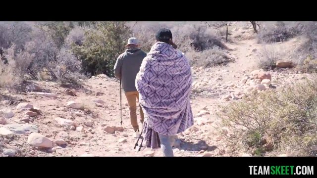 Превью Телка с косичками хочет трахаться после минета в лесу № 42256