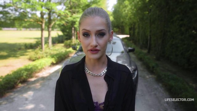 Превью Страстная красотка с богатым готова трахаться даже на природе № 42647