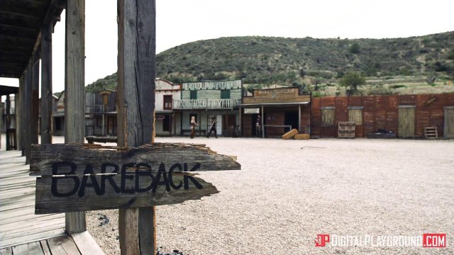 Превью Жаркий секс с преступницей, полицейской и ее бойфрендом с мощным членом № 8898